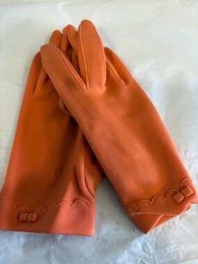 VINTAGE Orange Women's Gloves